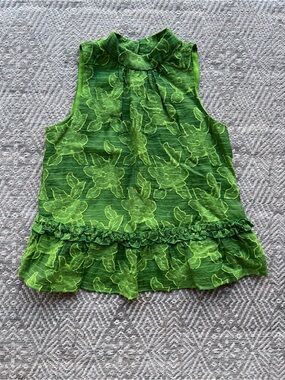 Anthropologie Maeve Green Floral Jacquard Sleeveless Blouse Size 4 Ruffle Hem